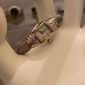 Vintage Ladies Bulova 10k gold filled Watch